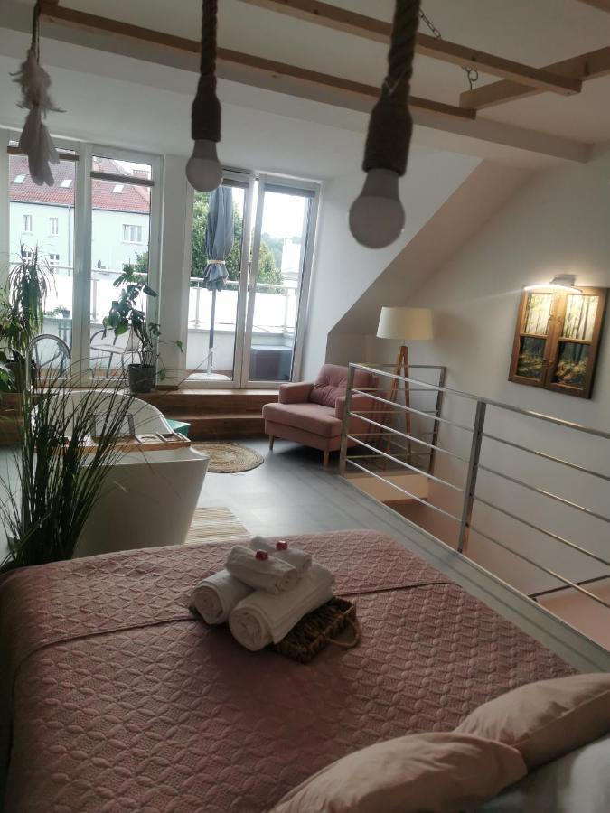 B&N Apartments مارونجوفو المظهر الخارجي الصورة